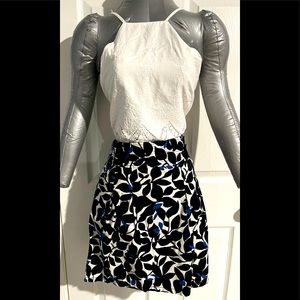 Ann Taylor Women’s Mini Skirt, Size 4